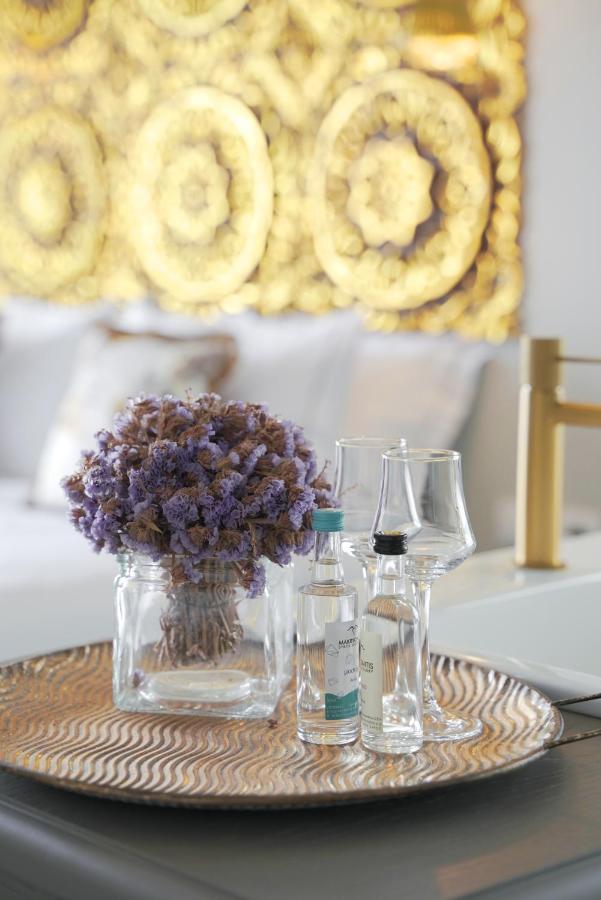 Pafsilipon Suites Ermoupoli Bagian luar foto