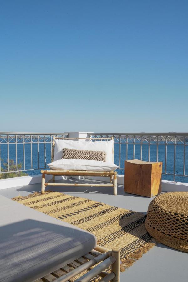Pafsilipon Suites Ermoupoli Bagian luar foto