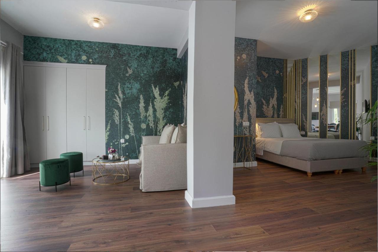 Pafsilipon Suites Ermoupoli Bagian luar foto