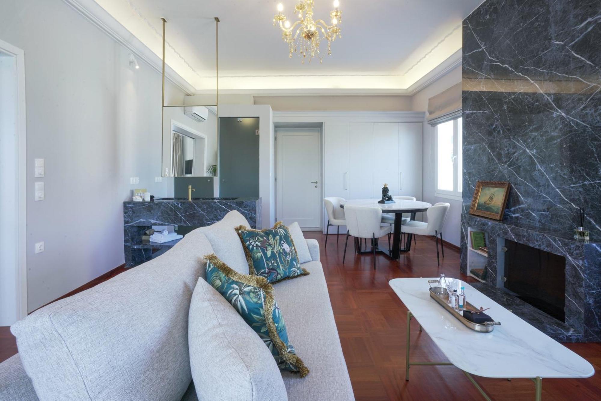 Pafsilipon Suites Ermoupoli Bagian luar foto